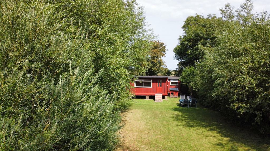 Property photo 3 of 24 3