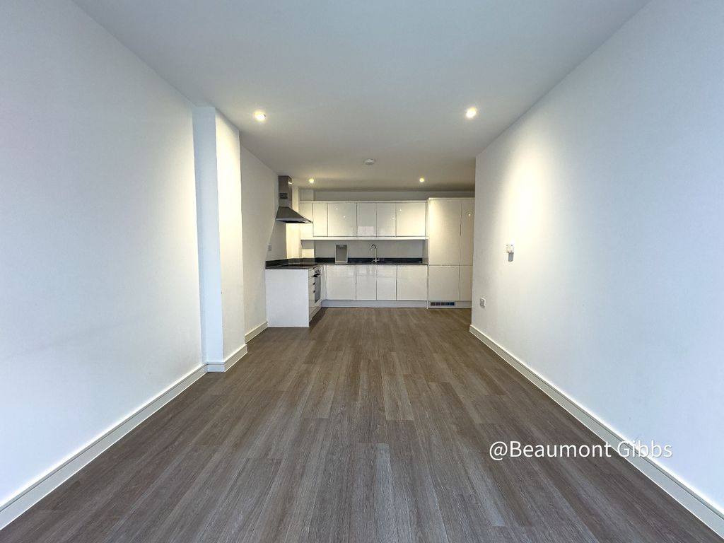 Property photo 2 of 12 4905911