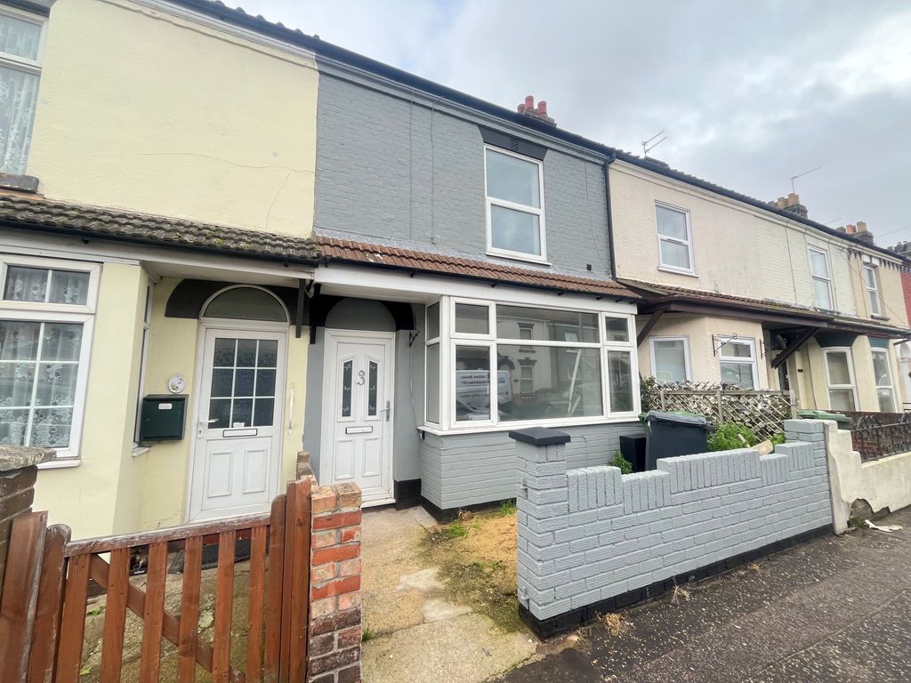 Property photo 2 of 2 Front