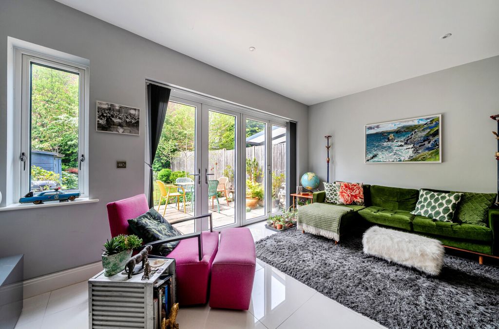 Property photo 3 of 20 1441297-11-69De2B...