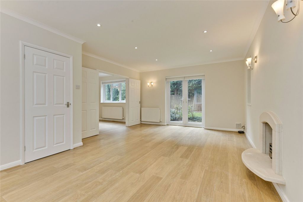 Property photo 3 of 10 2
