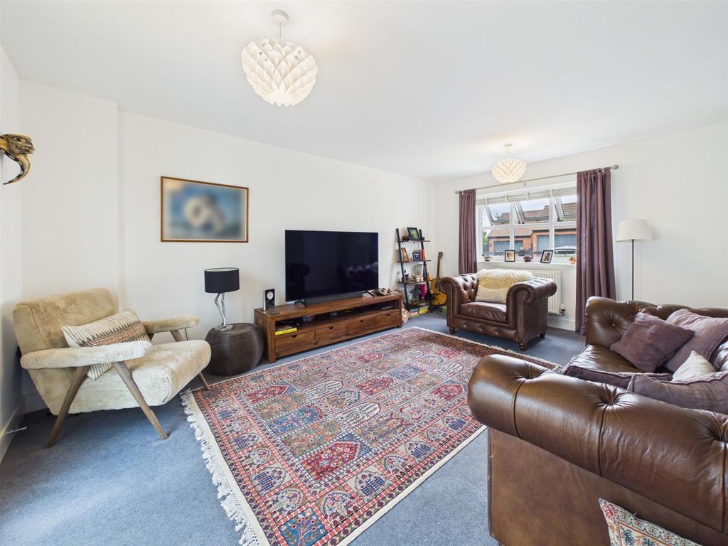 Property photo 3 of 29
