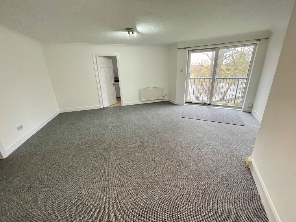 Property photo 3 of 9 4949494