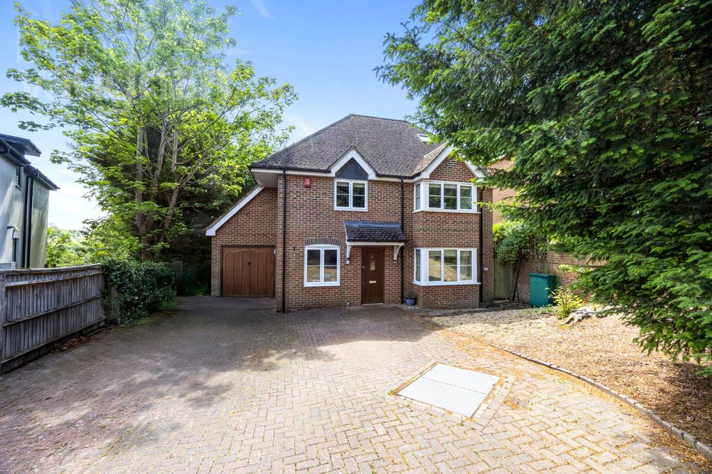 Property photo 1 of 34 Picture No. 44