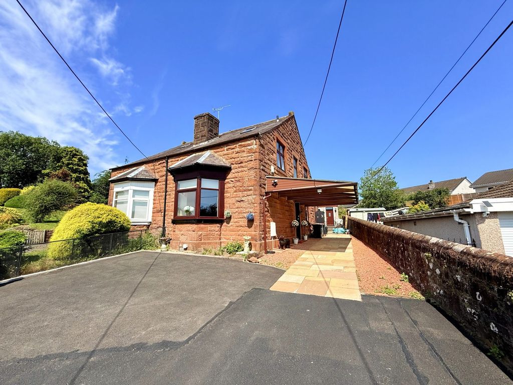 Property photo 1 of 27