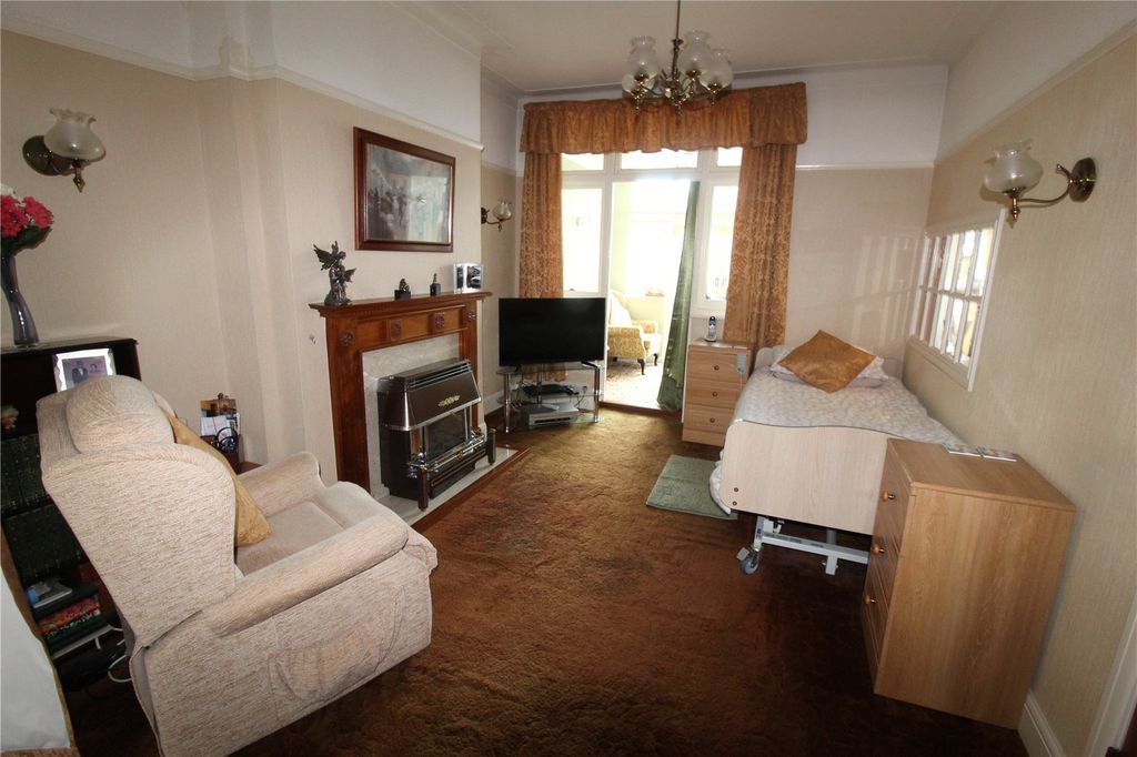 Property photo 3 of 14 Picture No. 06