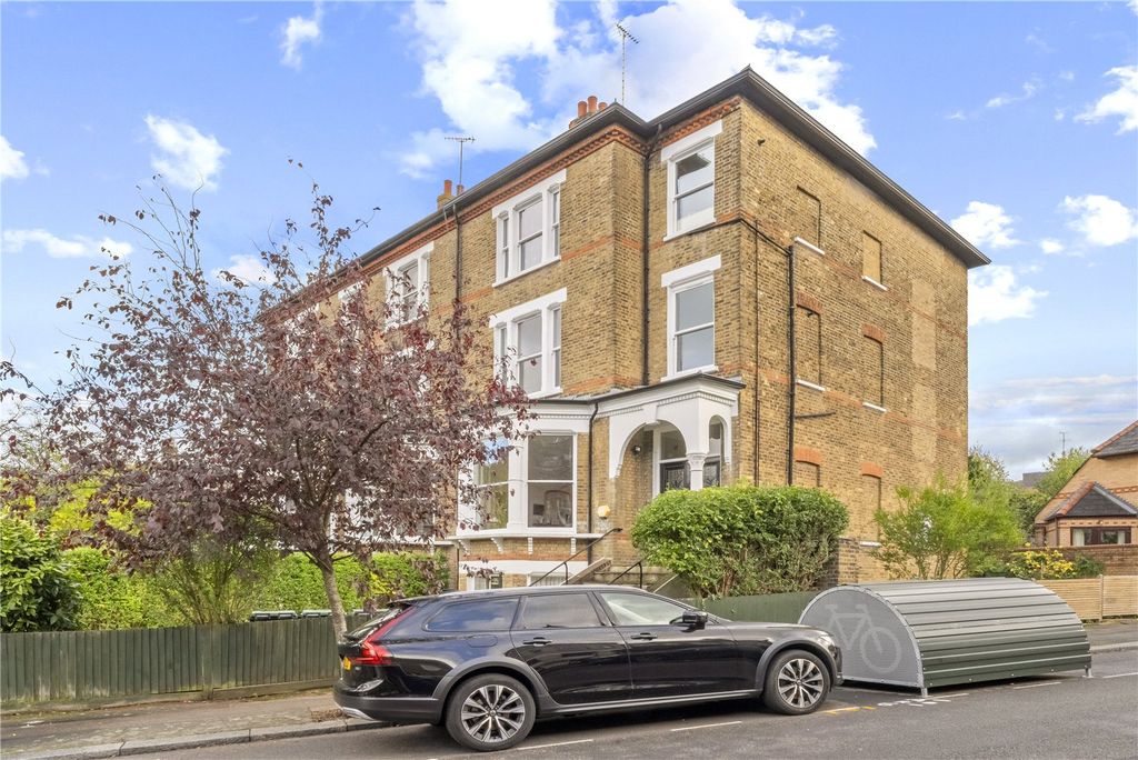 Property photo 3 of 17 Picture No. 30