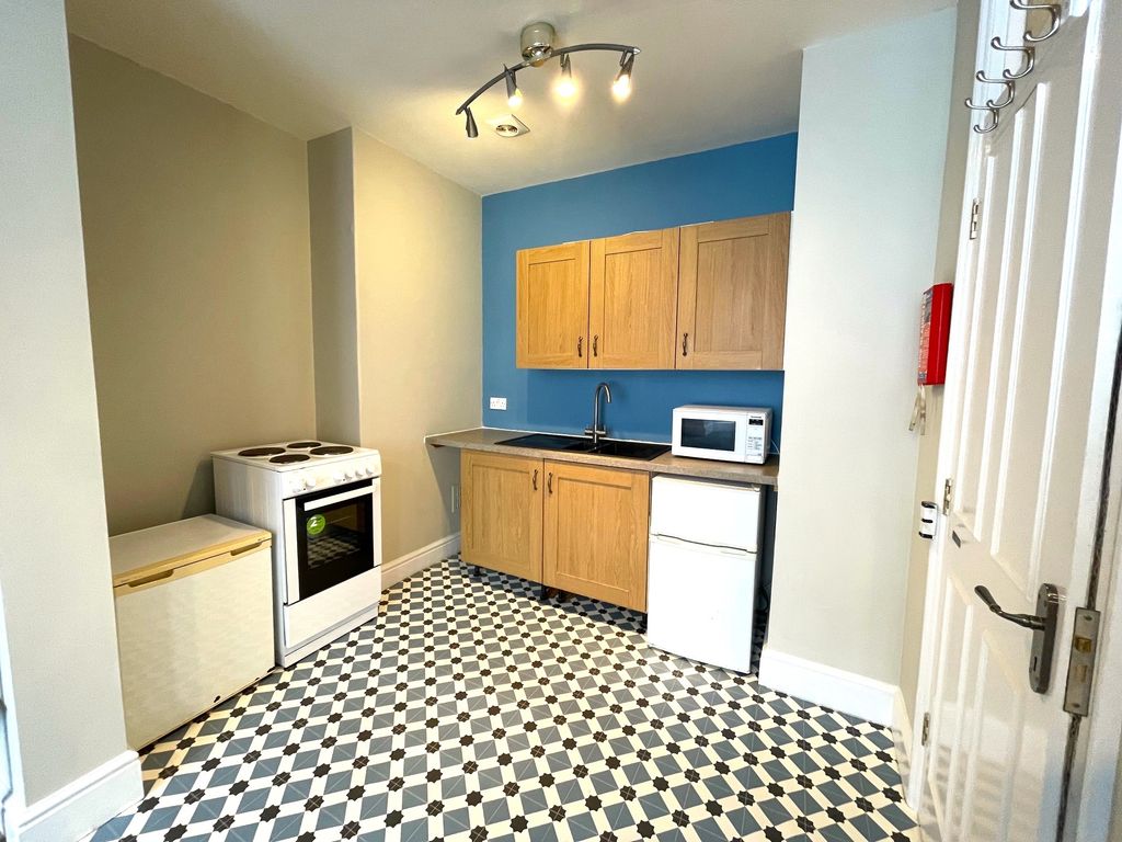 Property photo 1 of 5 Kitchen