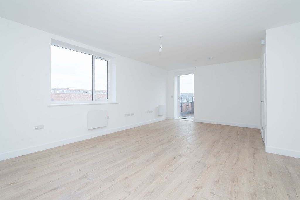 Property photo 3 of 7