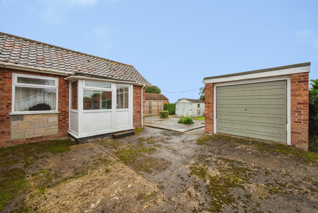 Property photo 2 of 14