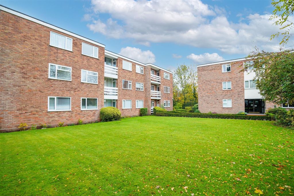 Property photo 2 of 13 Photo-11.Jpg