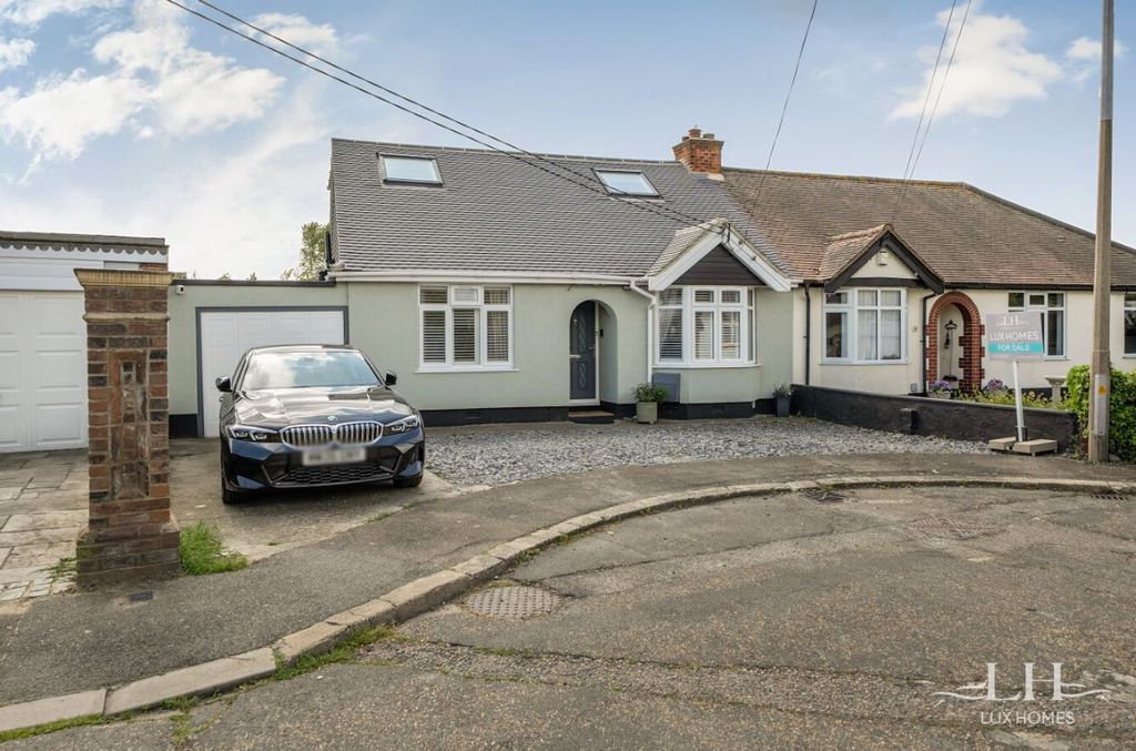 Property photo 1 of 21