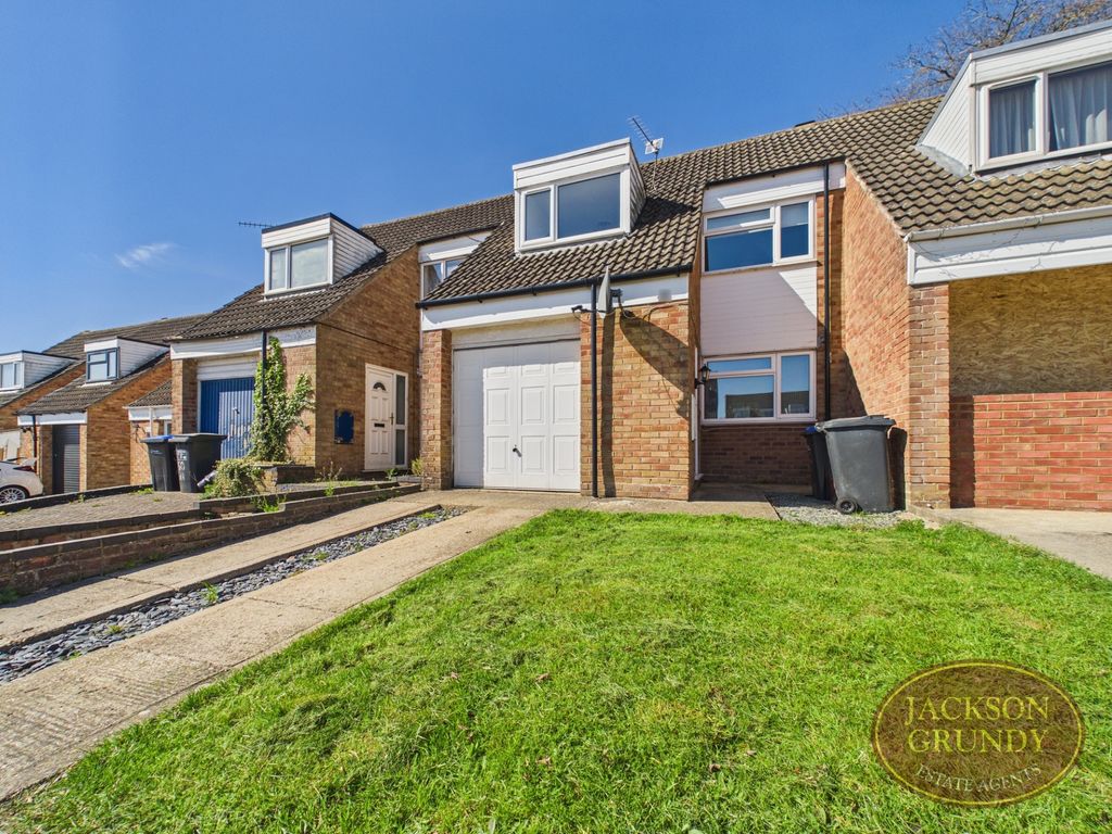 Property photo 1 of 10 Ash Rise