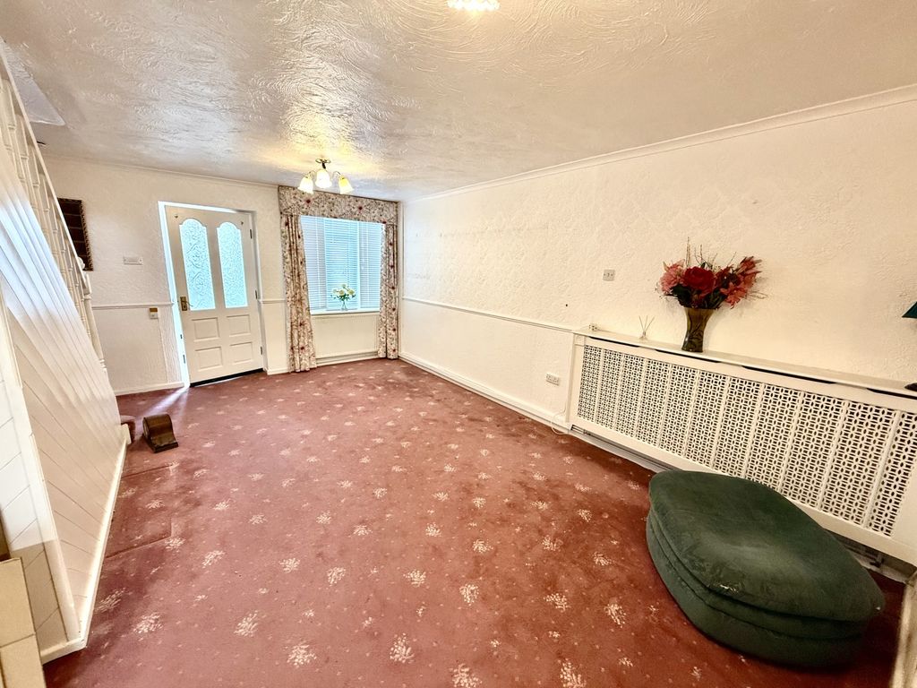 Property photo 3 of 9 Img_0633