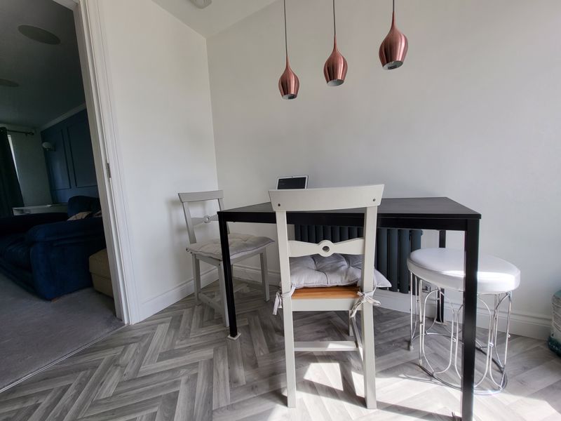 Property photo 3 of 10 Photo 10