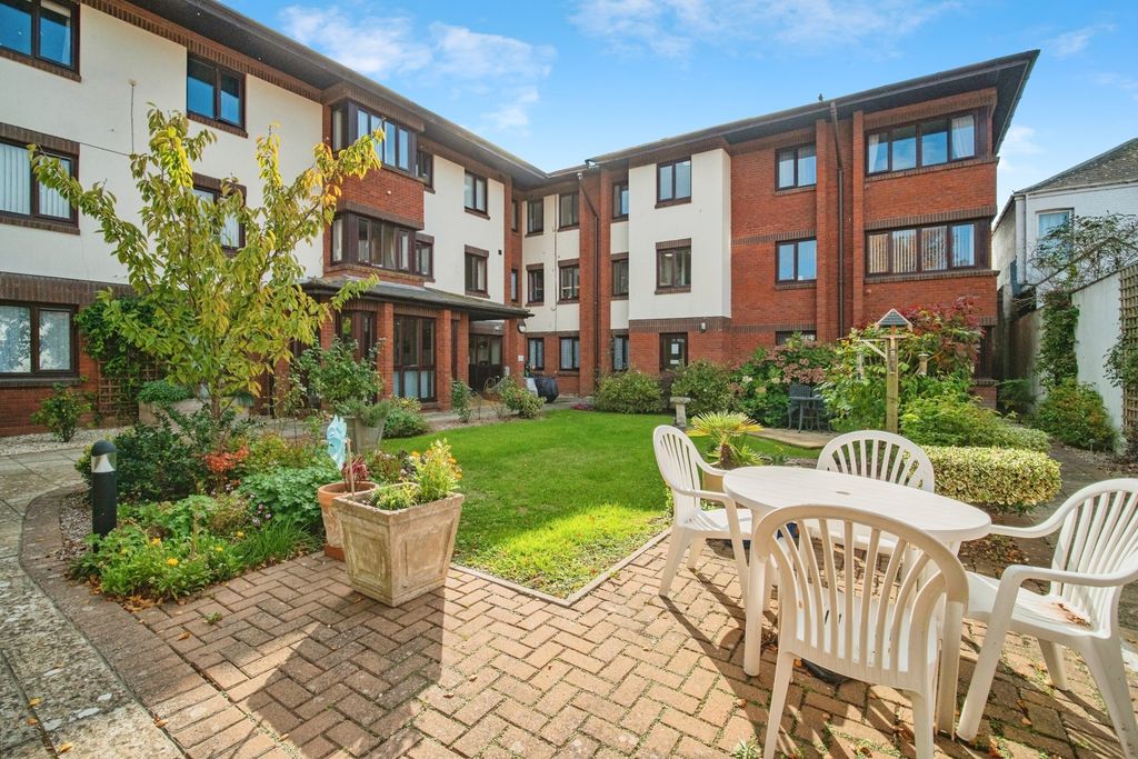 Property photo 1 of 17 Photo