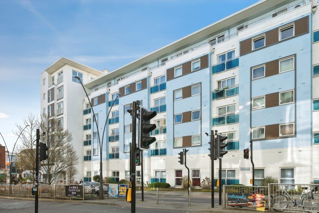 Property photo 2 of 17