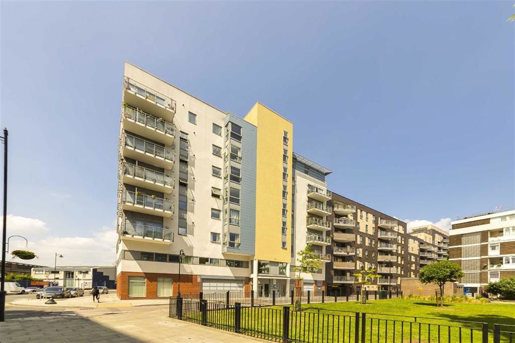 Property photo 1 of 8