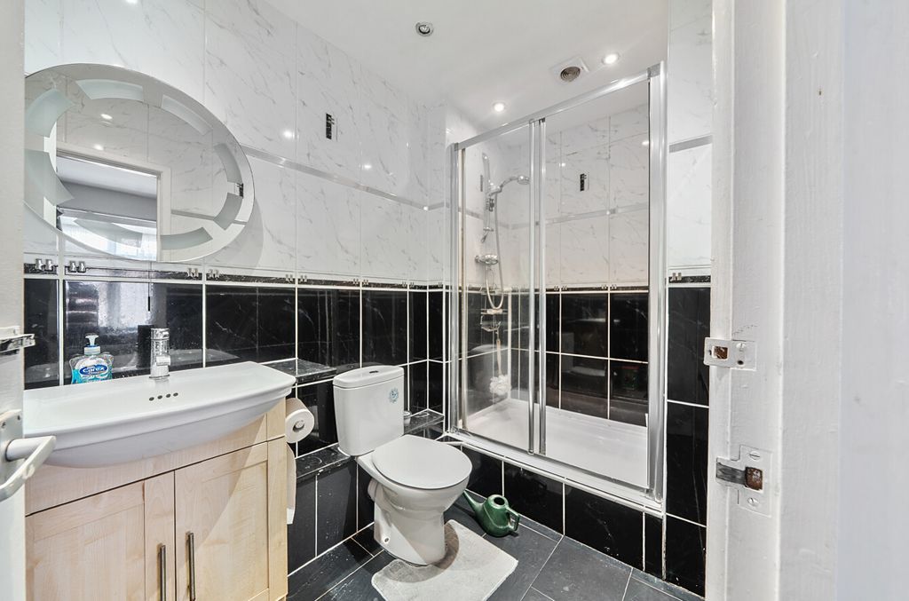 Additional image 10 of 7 bed detached house for saleWinn Road, Southampton, Hampshire SO17