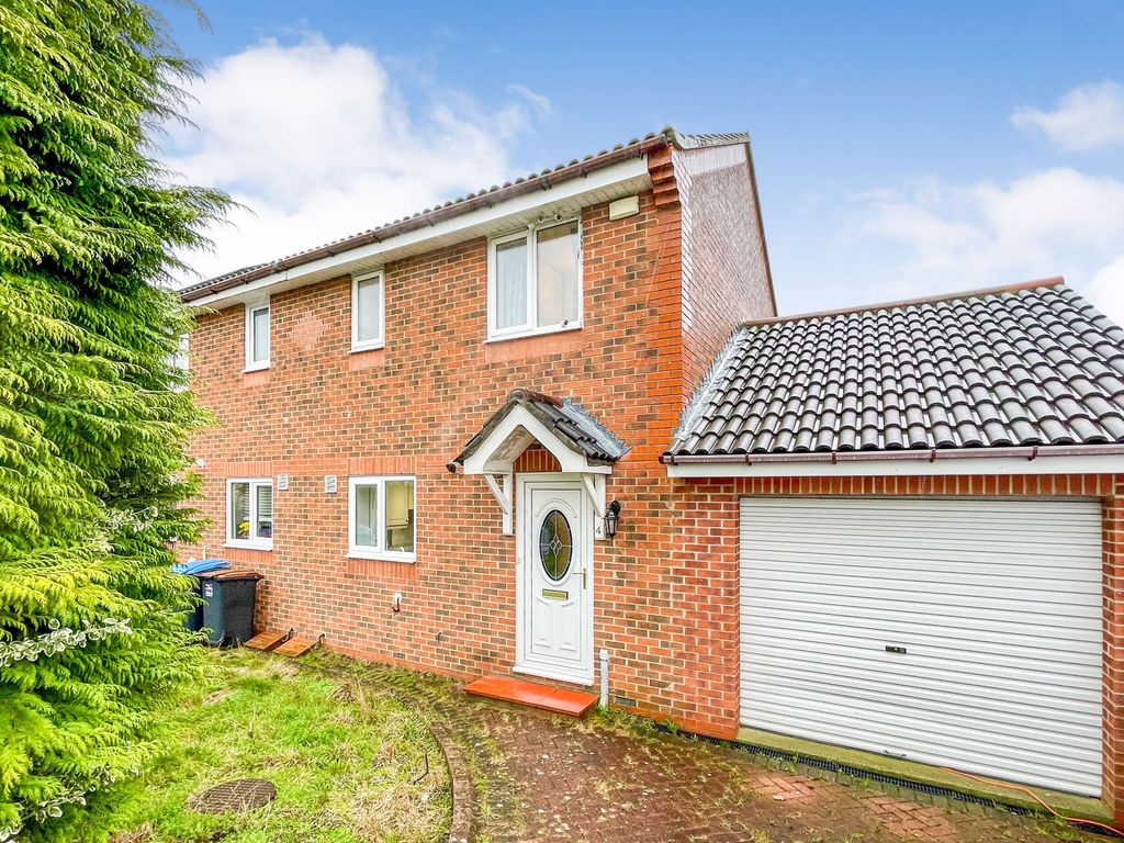 Property photo 1 of 12 Iris9387474Img_3404.5S9Uv.Jpg