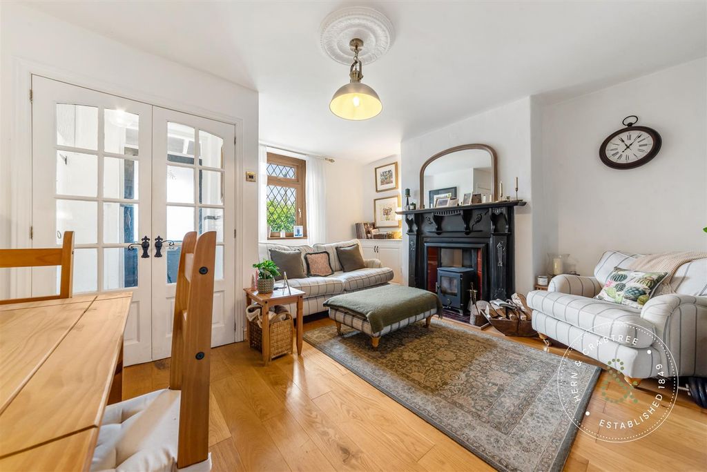 Property photo 3 of 28 Ty-Mawr-Road-17.Jpg