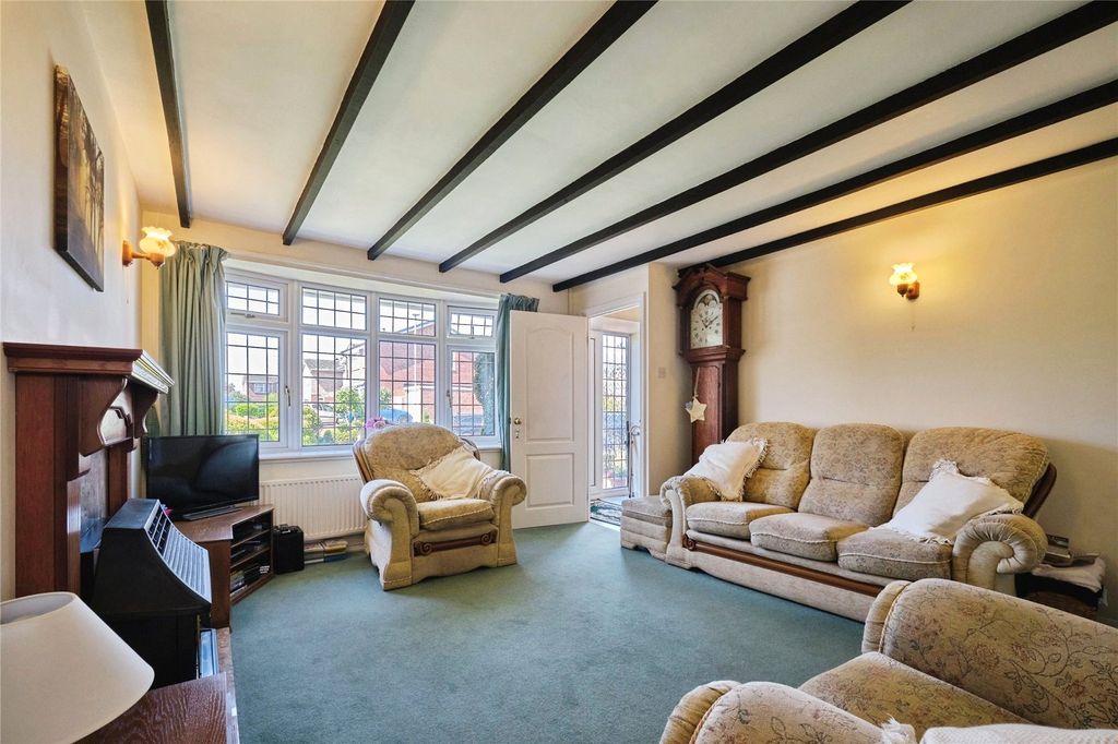 Property photo 3 of 17 Picture No. 09