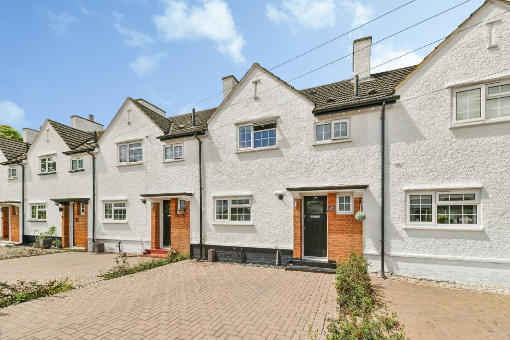 Property photo 1 of 18