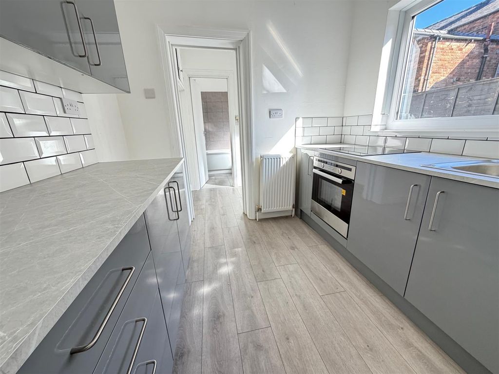 Property photo 3 of 8 6.Jpg