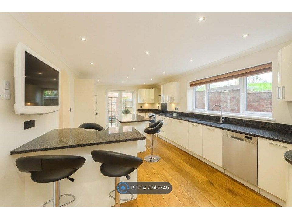 Property photo 1 of 16 Kitchen