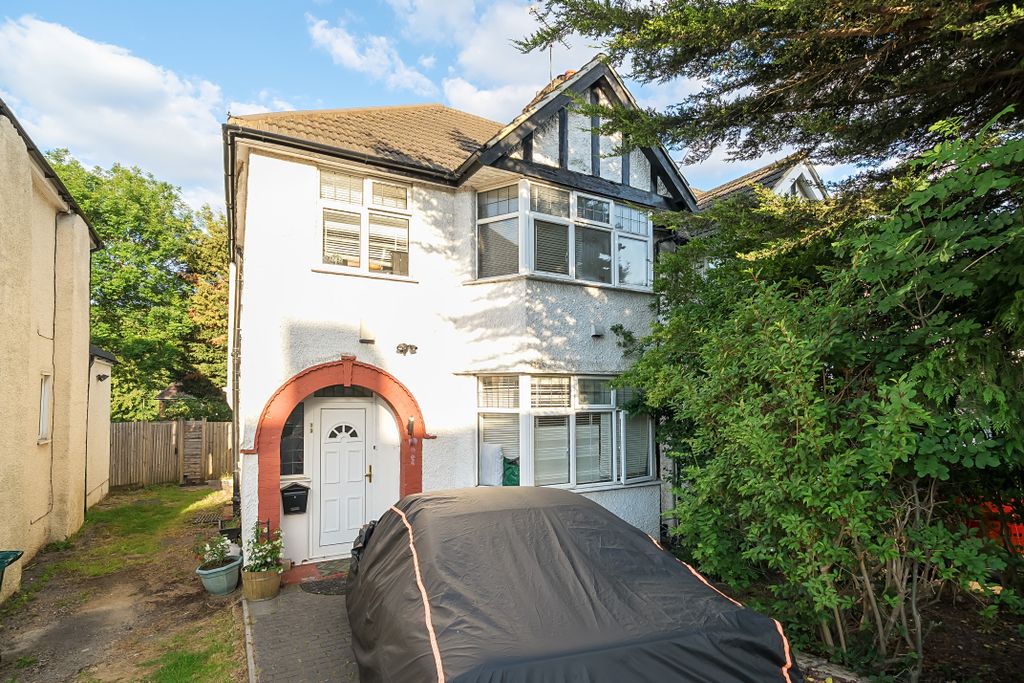 Property photo 1 of 11