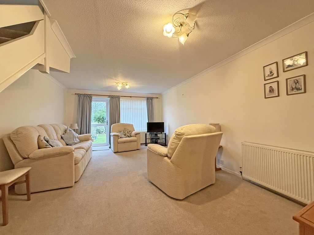 Property photo 2 of 13 Westcott Close 52 - Lounge Front.Jpg