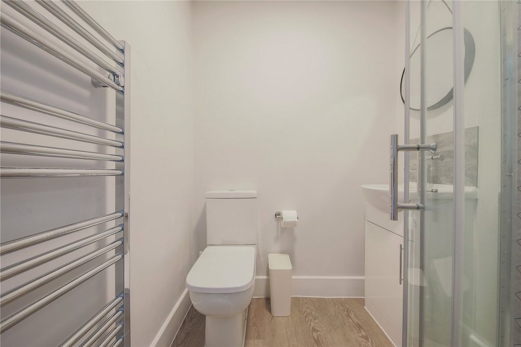 Property photo 3 of 3 Ensuite
