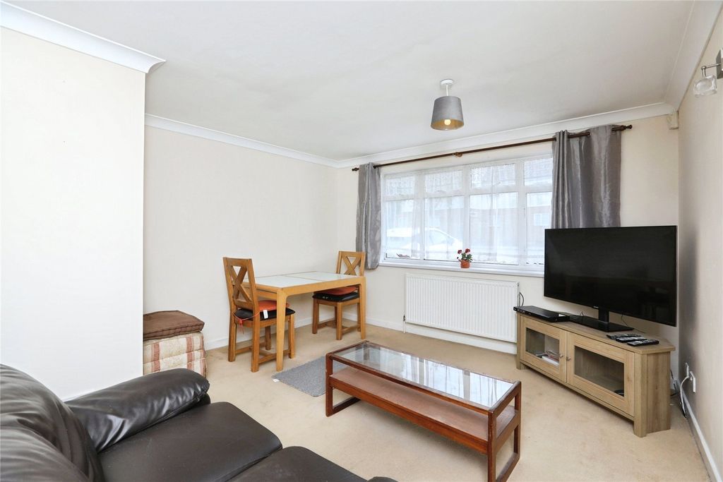 Property photo 2 of 16 Picture No. 02