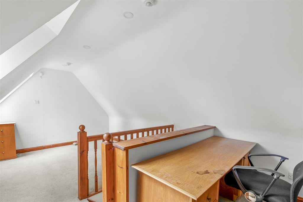 Additional image 18 of 7 bed detached house for saleLucas Road, High Wycombe HP13