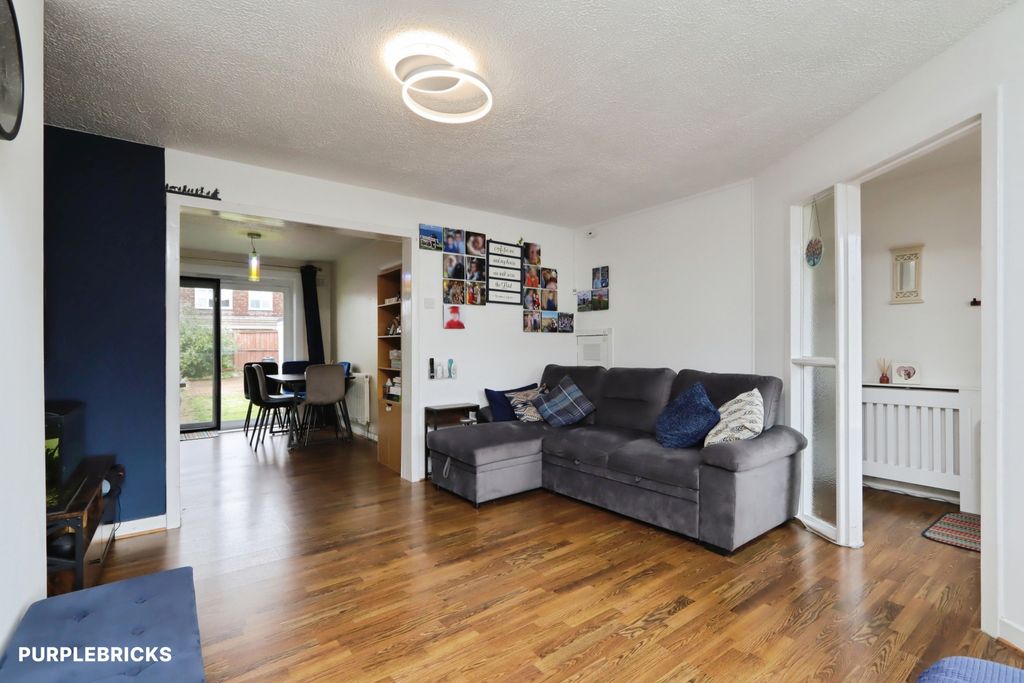 Property photo 3 of 20
