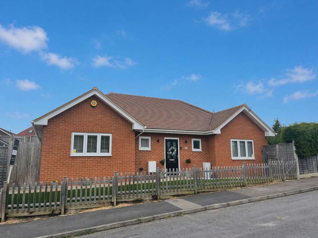 Property photo 1 of 22