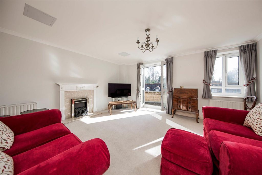 Property photo 1 of 12 20-Beech-Court-Willicombe (1) (1).Jpg