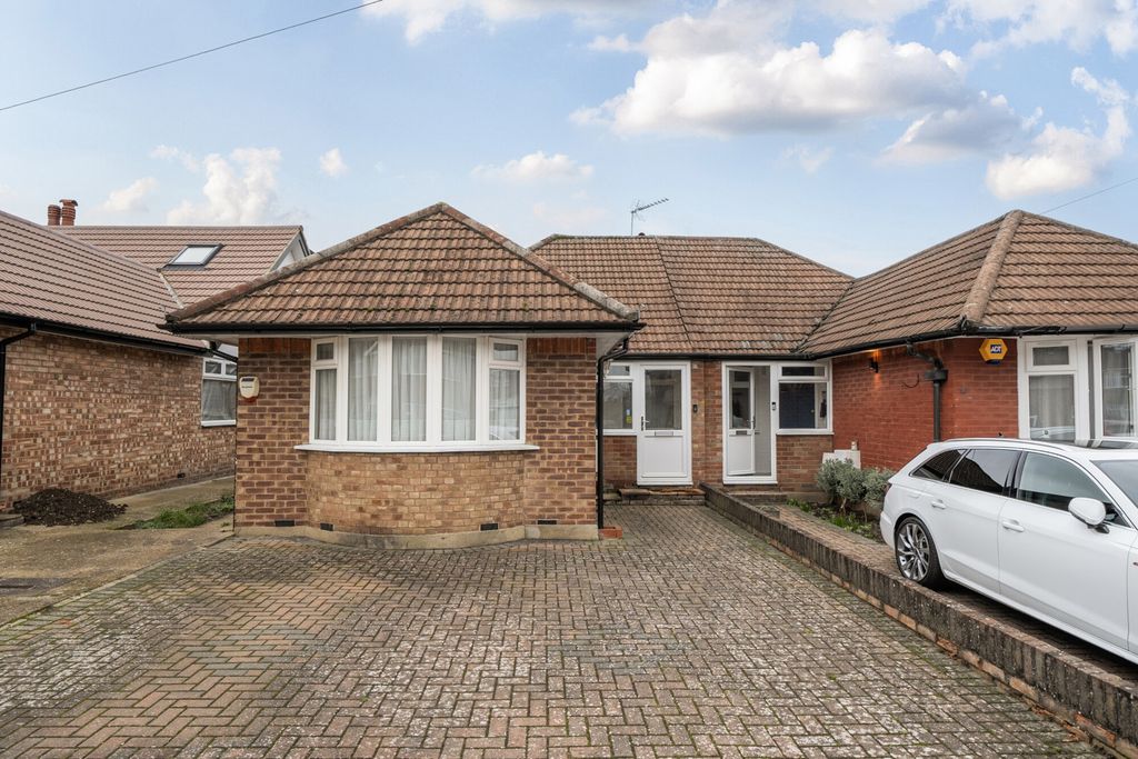 Property photo 1 of 21 1400895-18-697765...