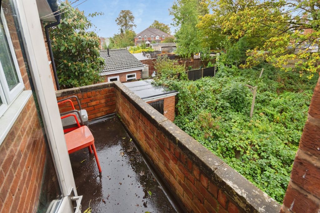 Property photo 2 of 16 Fernely Road