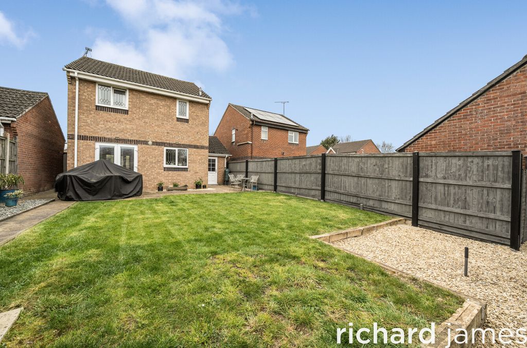 Property photo 2 of 14 Dade1646594548149187B14810ce664d