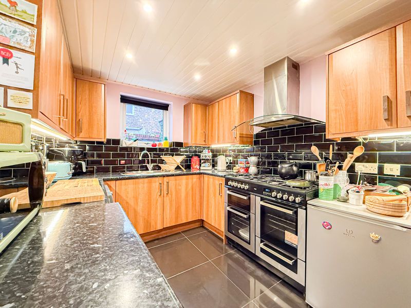 Property photo 2 of 19 Photo 23