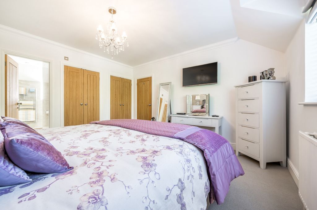 Additional image 15 of Something went wrong