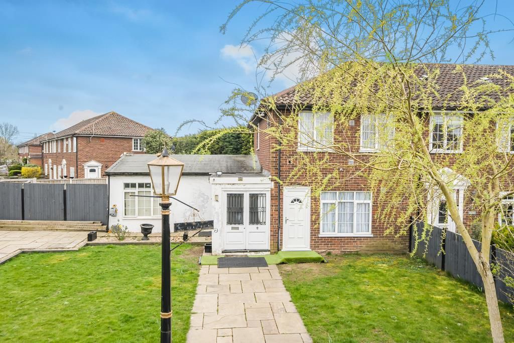Property photo 1 of 21 External View