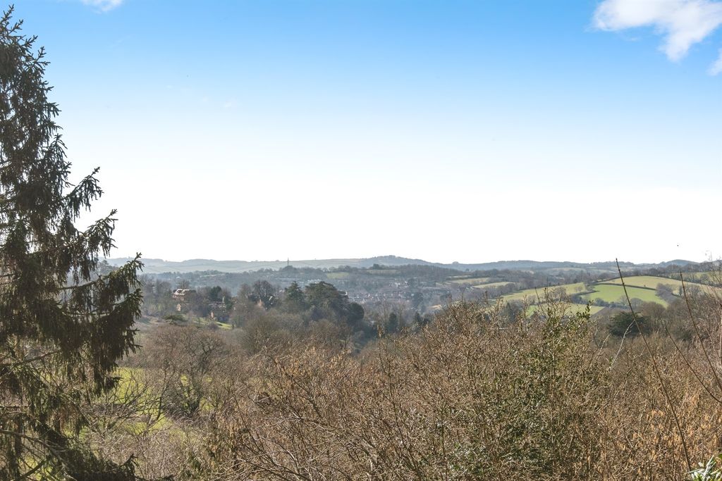 Property photo 3 of 20