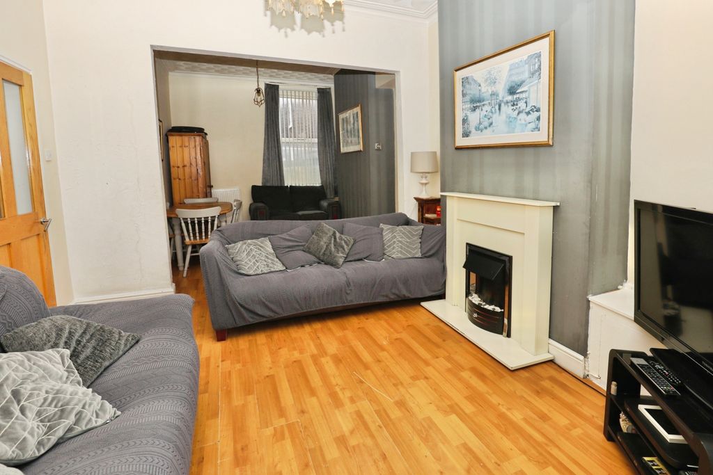 Property photo 3 of 15