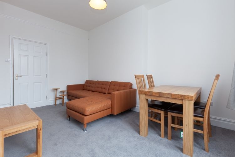 Property photo 3 of 9 216146