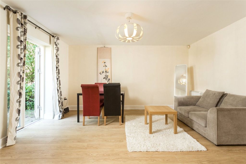 Property photo 2 of 12 Photo