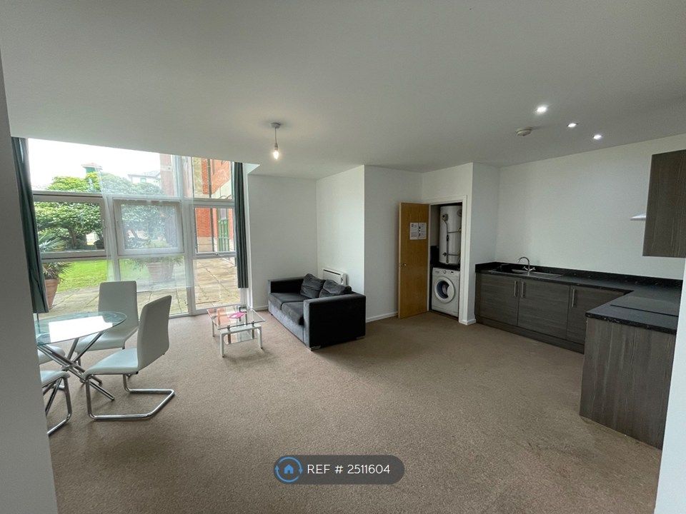 Property photo 1 of 9