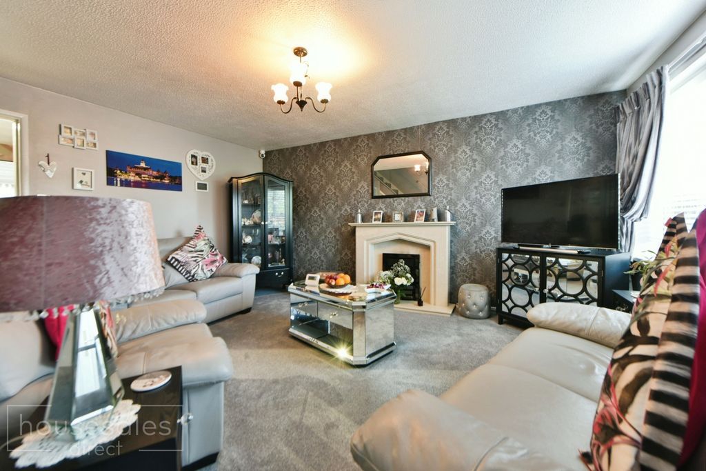 Property photo 3 of 21