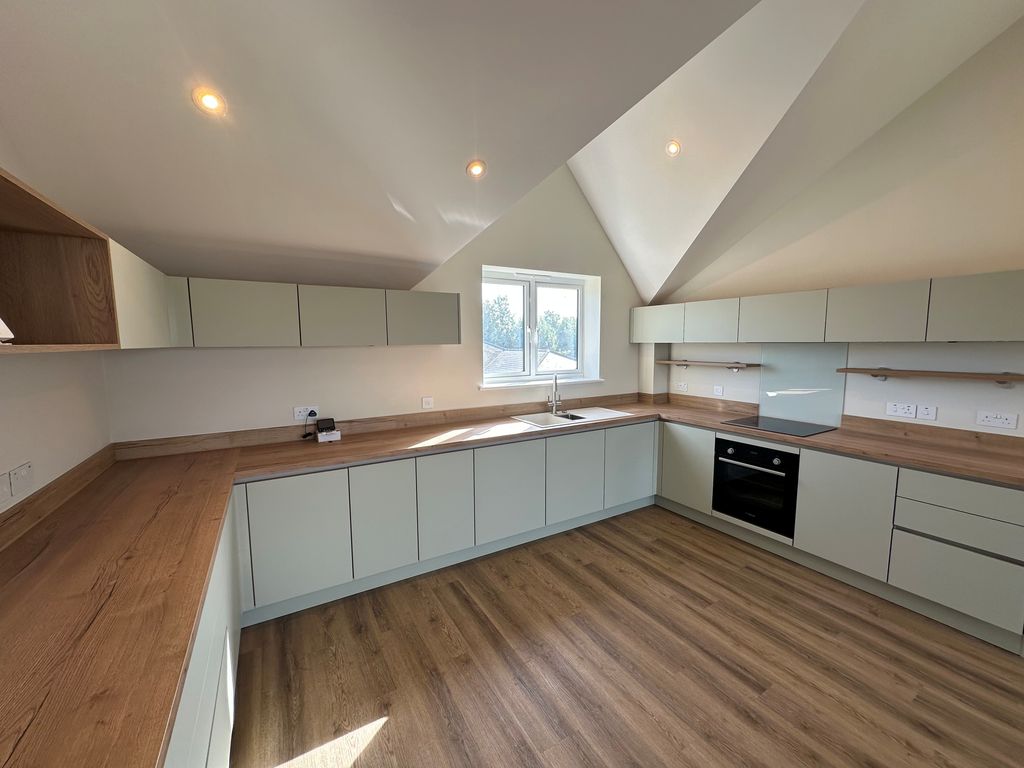 Property photo 2 of 14 Kitchen